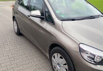 BMW 218 Active Tourer 120.000 km 9.500 &euro; Berlin 13055