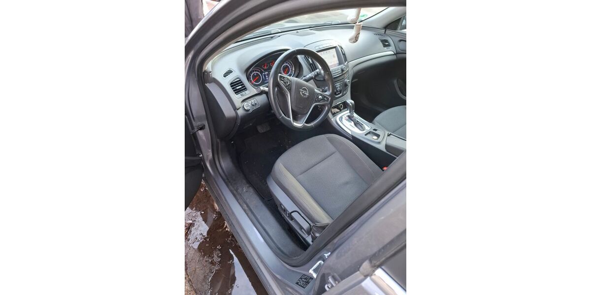 Opel Insignia 122.000 km 13.679 &euro; Berlin 13189