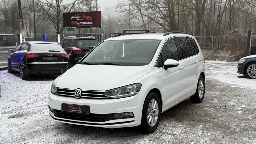 VW Touran 174.000 km 15.999 &euro; Berlin 13158