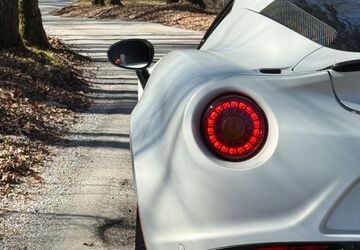 Alfa Romeo 4C 13.500 km 99.500 &euro; Berlin 10587