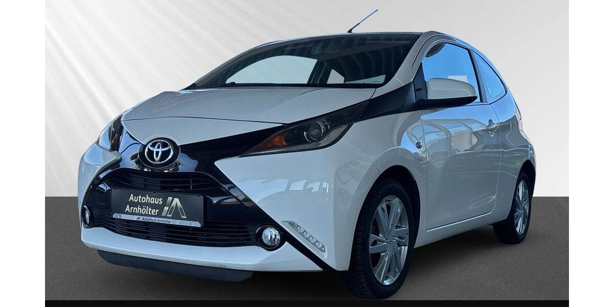 Toyota Aygo (X) 85.000 km 7.480 &euro; Berlin 13581