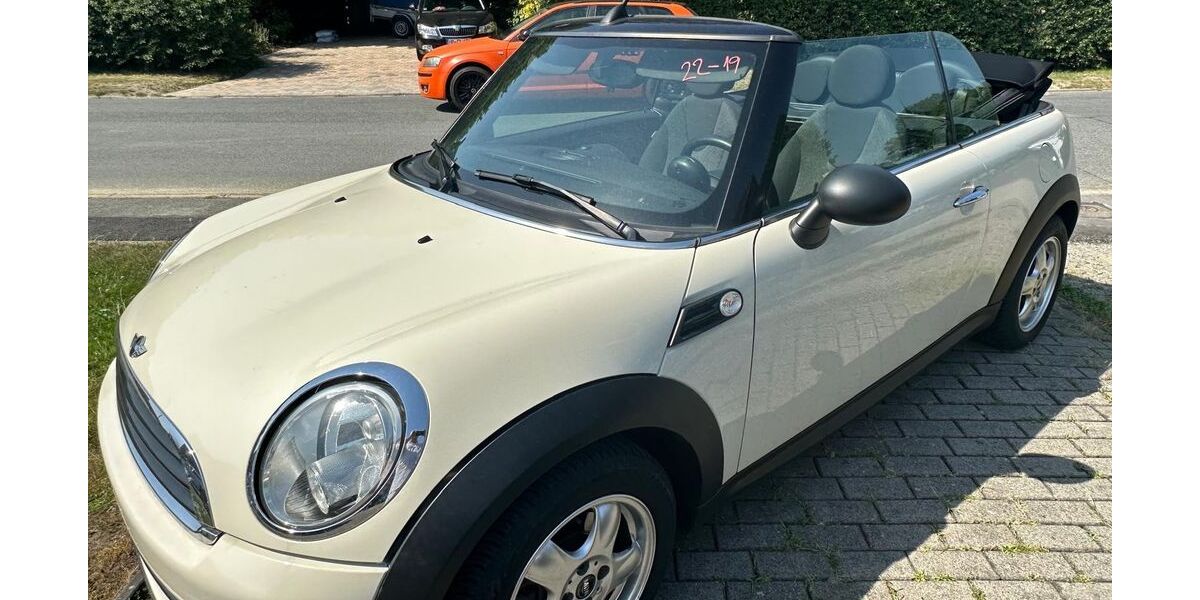 Mini One Cabrio 167.999 km 4.999 &euro; Berlin 13053