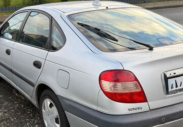 Toyota Avensis 208.000 km 1.749 &euro; Berlin 13055