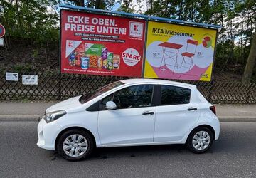 Toyota Yaris 88.000 km 9.500 &euro; Berlin 13357