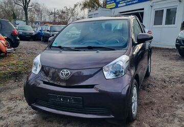 Toyota IQ 70.398 km 5.950 &euro; Berlin (Spandau) 13597