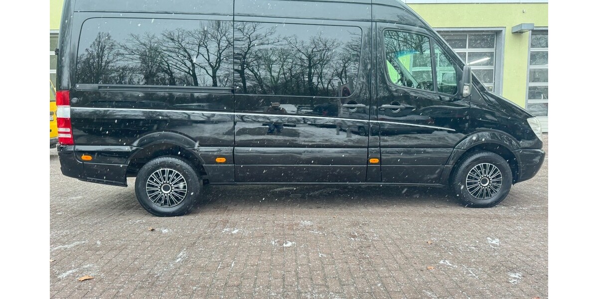 Mercedes-Benz Sprinter 379.761 km 15.990 &euro; Berlin 10178
