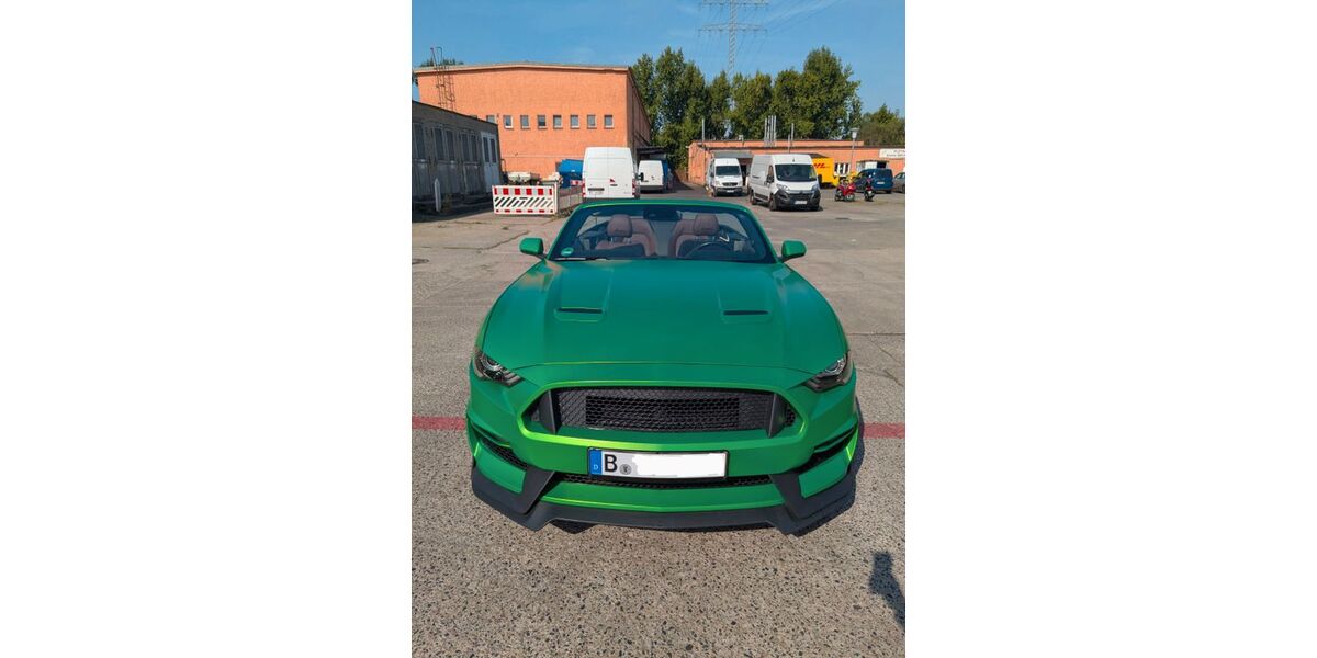Ford Mustang 97.000 km 25.490 &euro; Berlin 12621