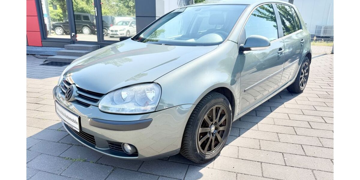 VW Golf 152.000 km 3.499 &euro; Potsdam 14480