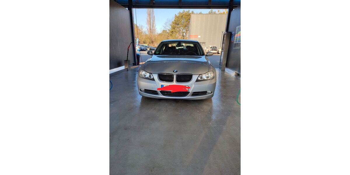 BMW 320 213.453 km 4.600 &euro; Potsdam 14480