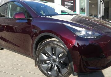 Tesla Model Y 13.850 km 34.800 &euro; Berlin 13156