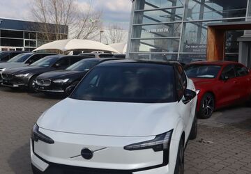 Volvo EX30 8.033 km 35.990 &euro; Potsdam 14482