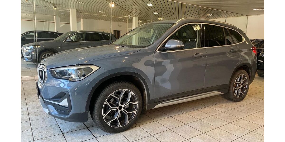BMW X1 249.999 km 15.950 &euro; Berlin 12349