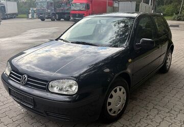 VW Golf 129.000 km 2.690 &euro; Berlin 13127