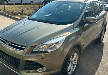 Ford Kuga 114.700 km 9.900 &euro; Berlin 12347