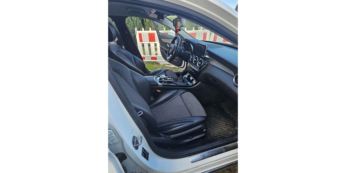 Mercedes-Benz c200d 140.000 km 6.850 &euro; Berlin 10178