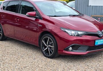 Toyota Auris 59.679 km 15.999 &euro; Berlin 13589