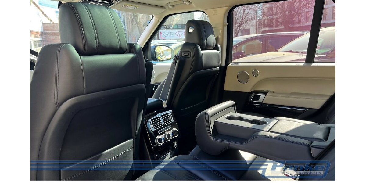 Land Rover Range Rover Vogue 4.4*Pano*LuftF*AHK*SoftC*ACC* 191.145 km 28.990 &euro; Berlin 13187