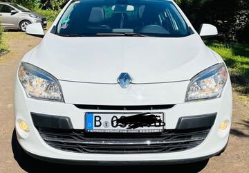 Renault Megane 122.000 km 5.250 &euro; Berlin 12349