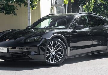 Porsche Taycan 5.096 km 88.930 &euro; Berlin 10587