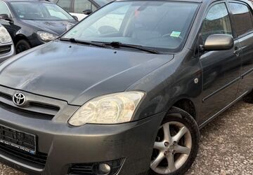 Toyota Corolla 274.000 km 1.950 &euro; Berlin 10245