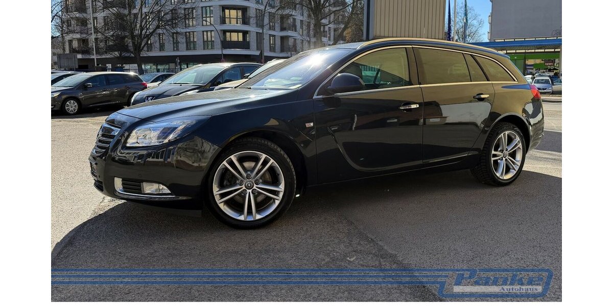 Opel Insignia Cosmo*SHZ*Navi*Tempo*E-Koffer*Lederweiß 169.708 km 5.980 &euro; Berlin 13187