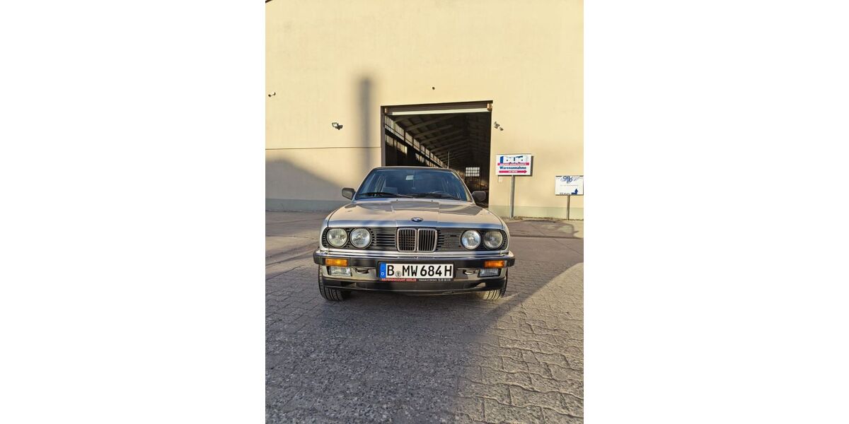 BMW 320 125.325 km 19.800 &euro; berlin 12357