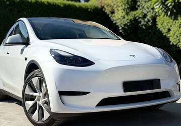 Tesla Model Y 53.061 km 25.499 &euro; Potsdam 14482