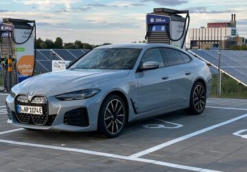 BMW i4 20.000 km 45.000 &euro; Kleinmachnow 14532
