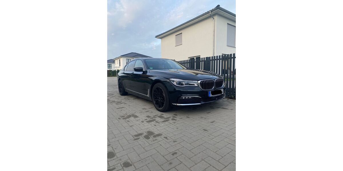 BMW 740 165.000 km 25.900 &euro; Berlin 13593