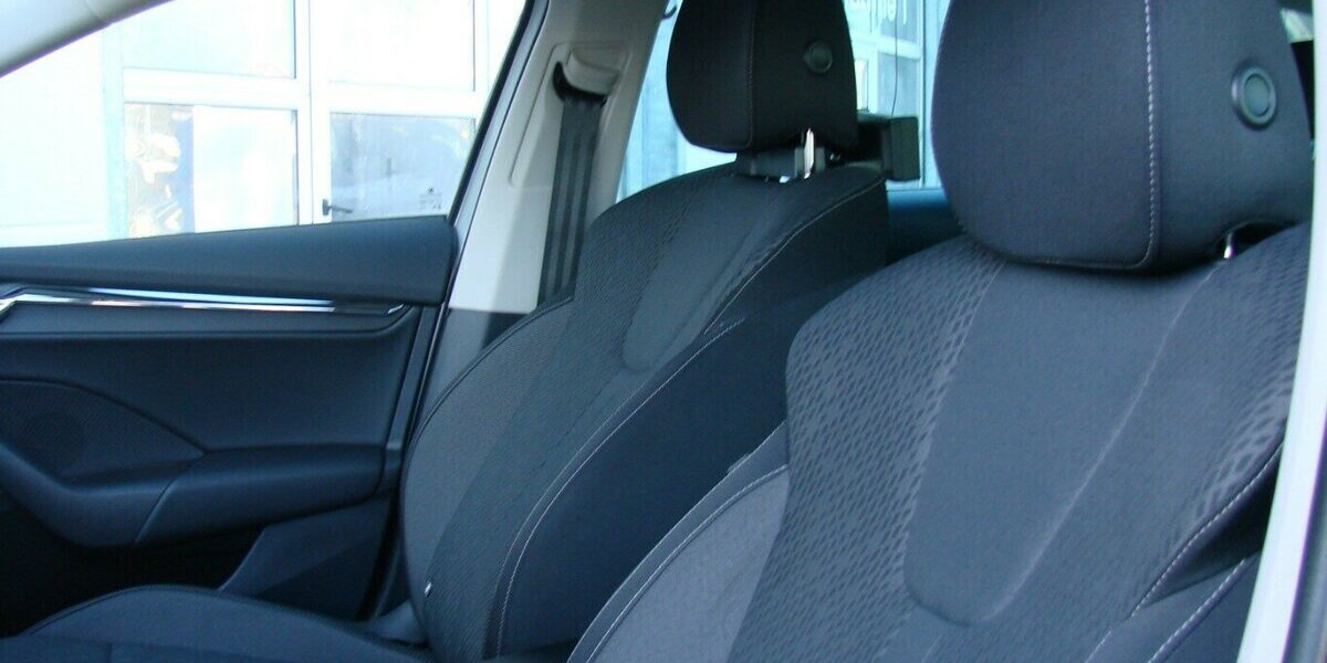 Skoda Octavia 2.0TDI Style ACC Columbus HeadUp AHK 48.103 km 27.480 &euro; Falkensee 14612