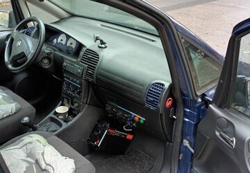 Opel Zafira 165.321 km 3.300 &euro; Berlin 10178