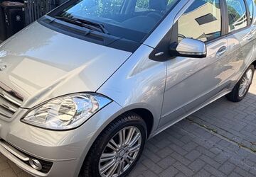 Mercedes-Benz A 180 26.500 km 7.500 &euro; Berlin 12681