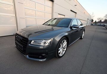 Audi S8 100.000 km 43.200 &euro; Berlin 10247