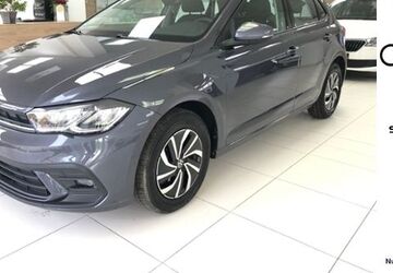 VW Polo 9.562 km 22.990 &euro; Berlin 13435