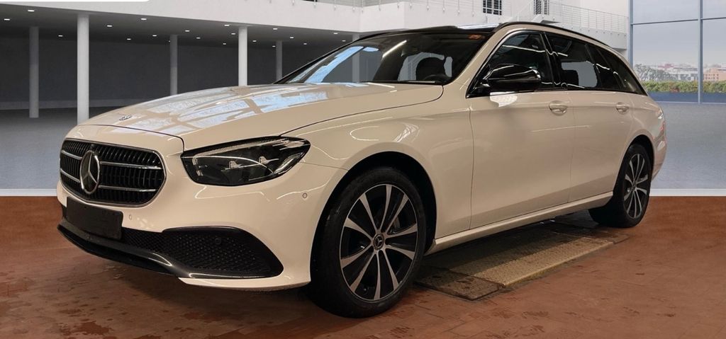 Mercedes-Benz E 300 131.750 km 26.750 &euro; Berlin 12043