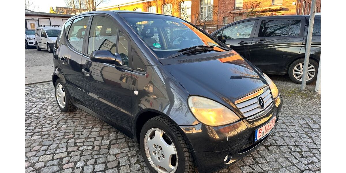 Mercedes-Benz A 160 209.621 km 990 &euro; Berlin 13403