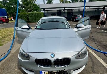 BMW 116 90.000 km 9.100 &euro; Berlin 14050