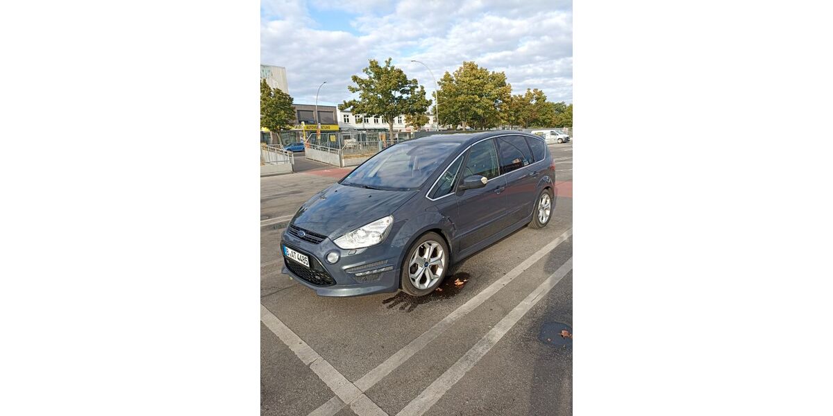 Ford S-Max 211.000 km 8.250 &euro; Berlin 13088