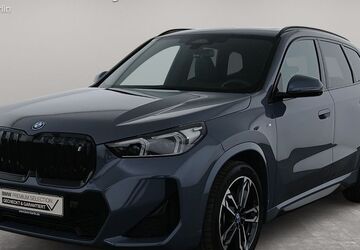 BMW iX1 7.618 km 47.700 &euro; Berlin 14057