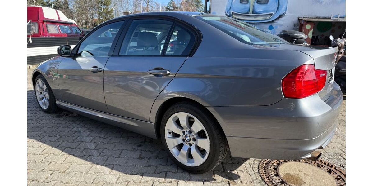 BMW 318 136.000 km 6.400 &euro; Berlin 13585