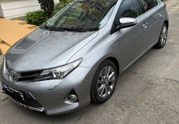 Toyota Auris 90.400 km 12.500 &euro; Berlin 12555