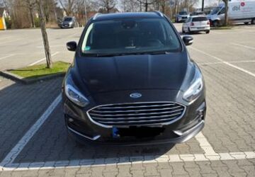 Ford S-Max 242.700 km 9.990 &euro; Berlin 12487