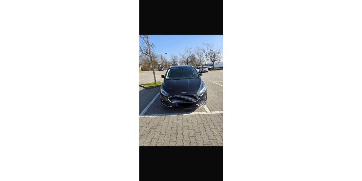 Ford S-Max 242.700 km 9.990 &euro; Berlin 12487