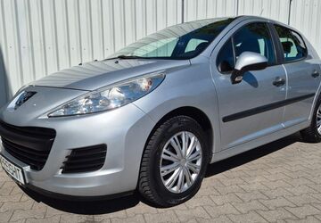 Peugeot 207 97.000 km 4.499 &euro; Berlin 13125