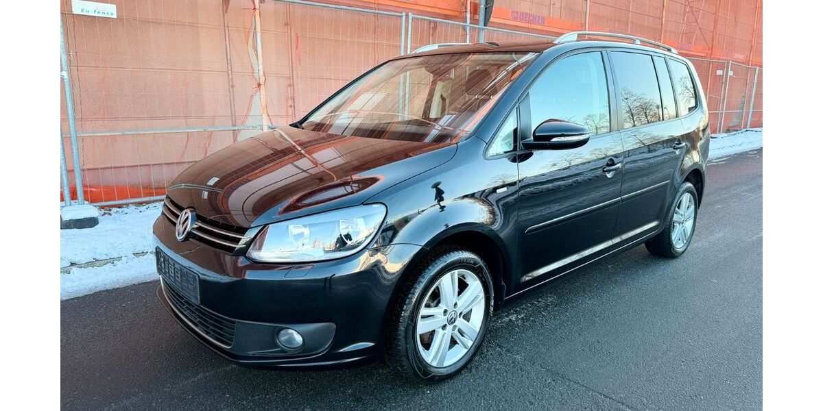 VW Touran 140.000 km 6.999 &euro; Berlin 12057