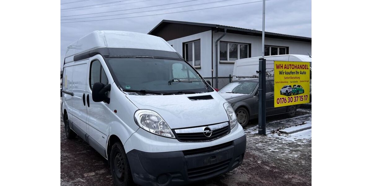 Opel Vivaro 199.000 km 6.700 &euro; berlin 12524