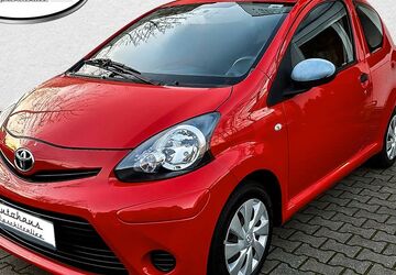 Toyota Aygo (X) 109.747 km 3.490 &euro; Berlin 12353