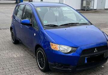 Mitsubishi Colt 190.000 km 800 &euro; Berlin, Stadt 12055