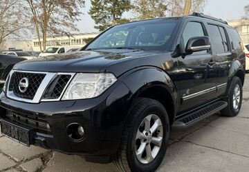 Nissan Pathfinder 157.000 km 13.999 &euro; berlin 12305