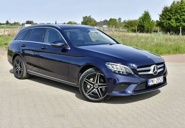Mercedes-Benz C 300 136.000 km 18.499 &euro; Berlin 13055
